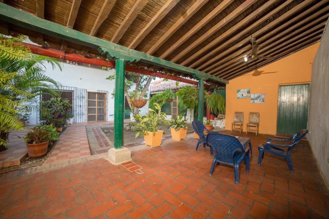 Casa Serrano - Callejon De Don Blas Mompos Exterior foto