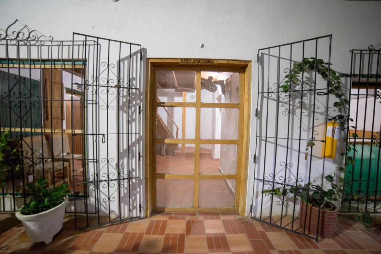 Casa Serrano - Callejon De Don Blas Mompos Exterior foto
