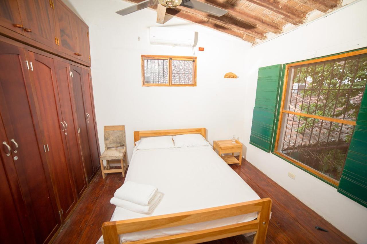 Casa Serrano - Callejon De Don Blas Mompos Exterior foto
