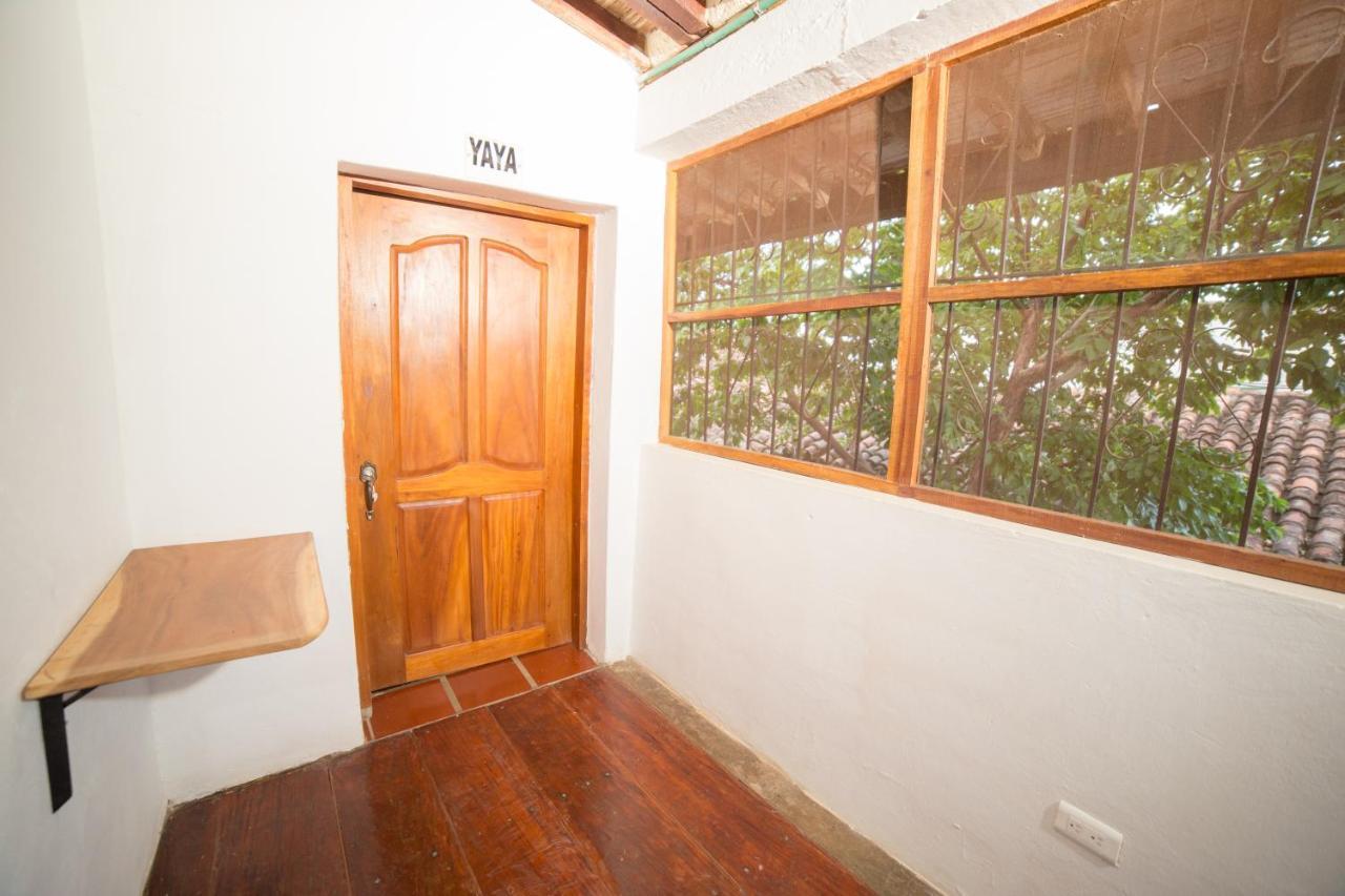 Casa Serrano - Callejon De Don Blas Mompos Exterior foto