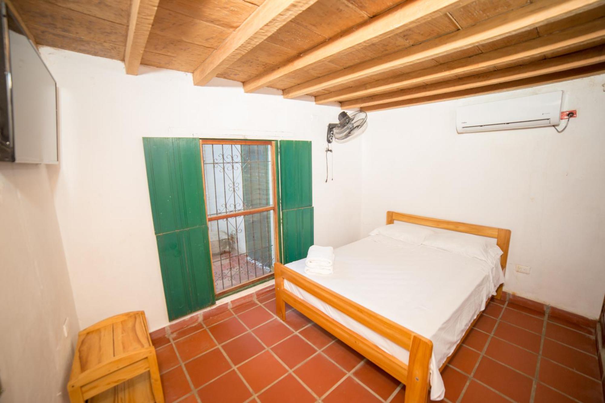 Casa Serrano - Callejon De Don Blas Mompos Exterior foto
